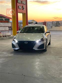 نيسان ألتيما